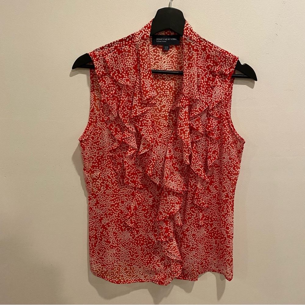 Jones New York Red and White Ruffled Sleeveless Blouse